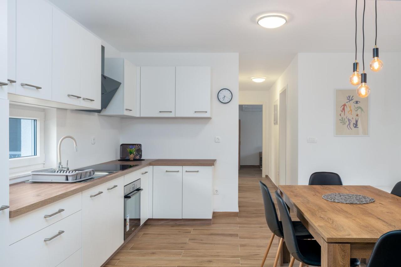 Number One Apartments Вир Экстерьер фото