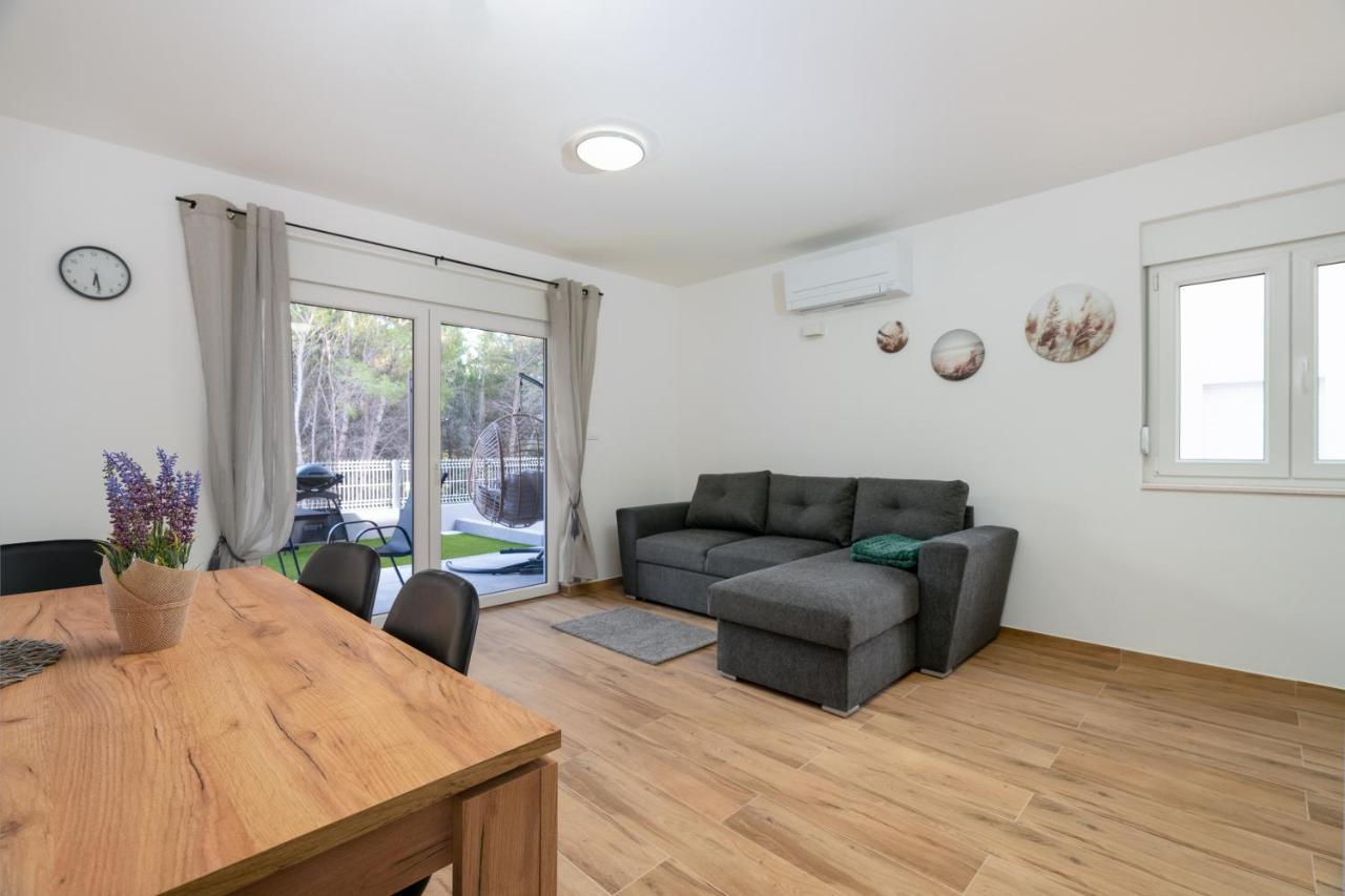 Number One Apartments Вир Экстерьер фото